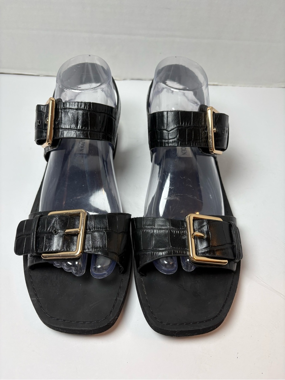 Steve Madden Santo black leather sandals large buckle closure size 8.5